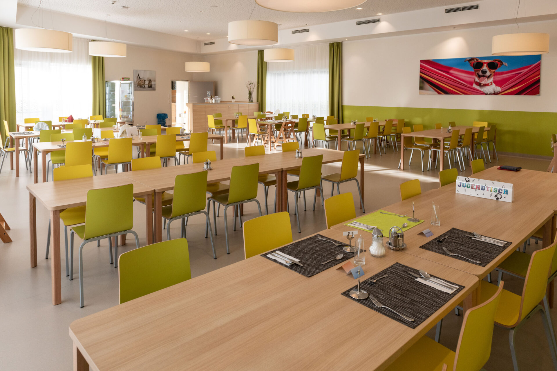 Speisesaal der OptimaMed Kinderrehabilitation Wildbad Speisesaal der OptimaMed Kinderrehabilitation Wildbad