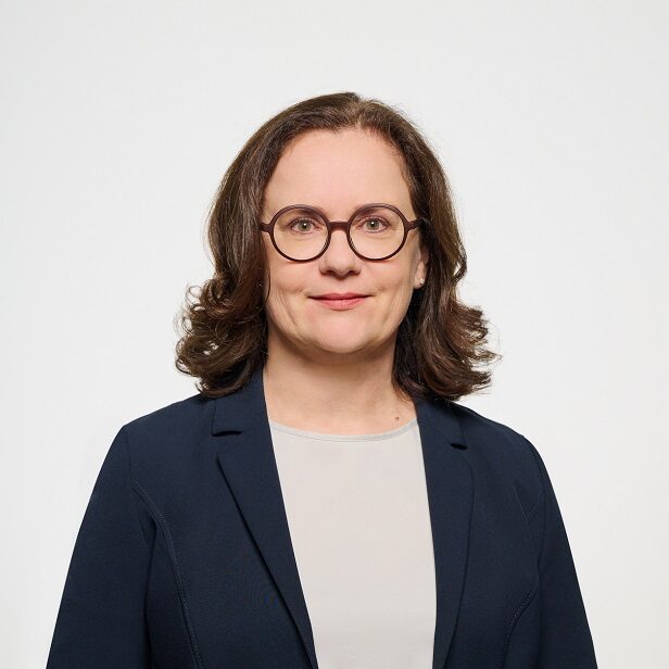 Dr. Ulrike Weiß, Ärztliche Direktorin Dr. Ulrike Weiß, Ärztliche Direktorin